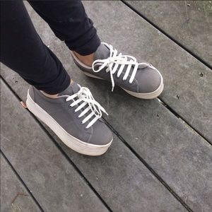 JC Play Platform Sneakers